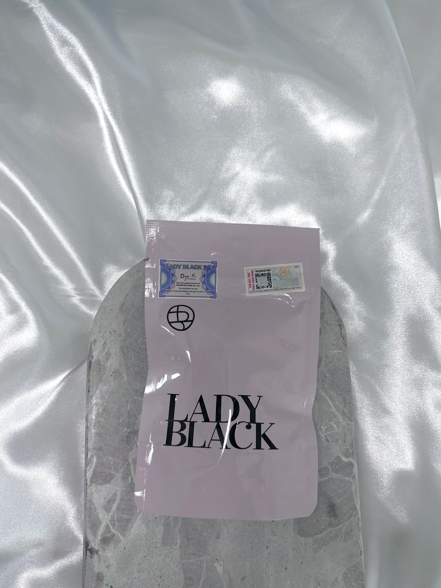 Lady Black Glue 5ml